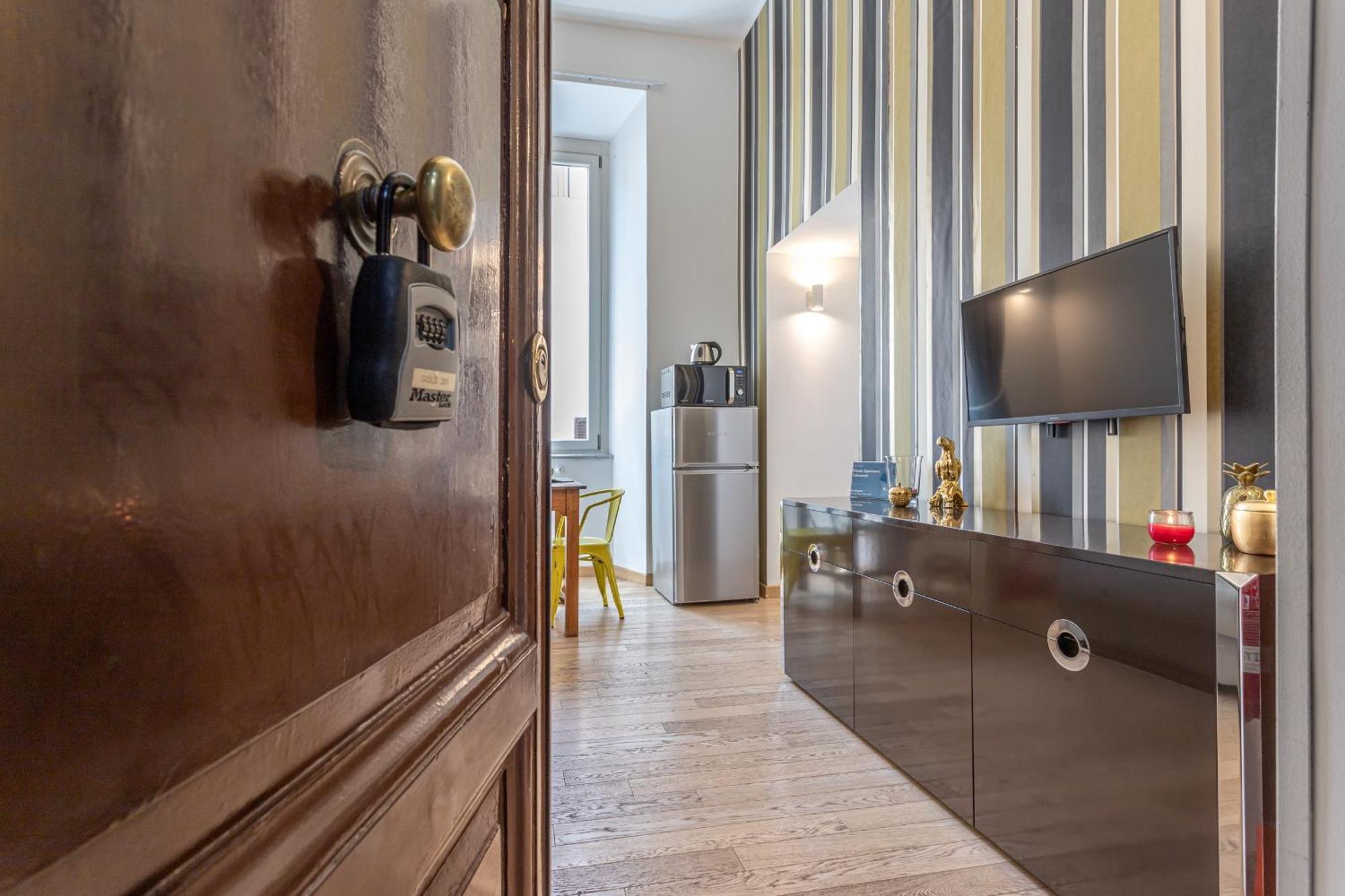 Private Apartment Colosseum Rom Exteriör bild